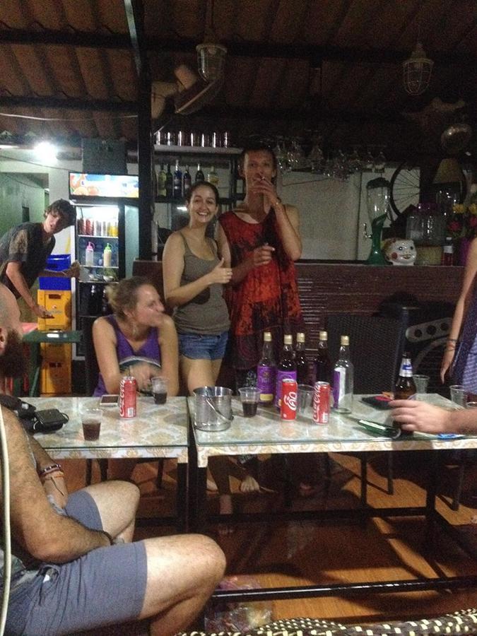 Army Barracks Guesthouse Vang Vieng Luaran gambar