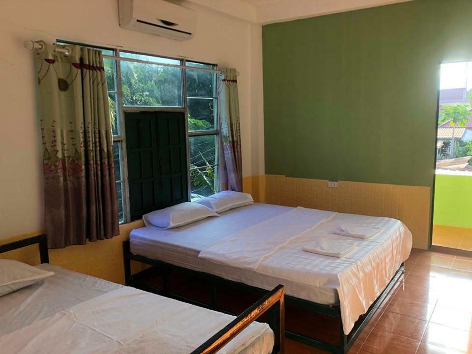 Army Barracks Guesthouse Vang Vieng Luaran gambar
