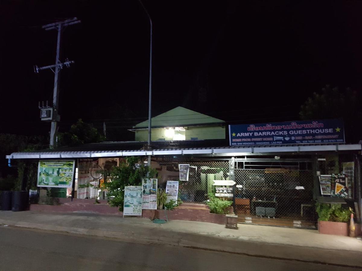 Army Barracks Guesthouse Vang Vieng Luaran gambar