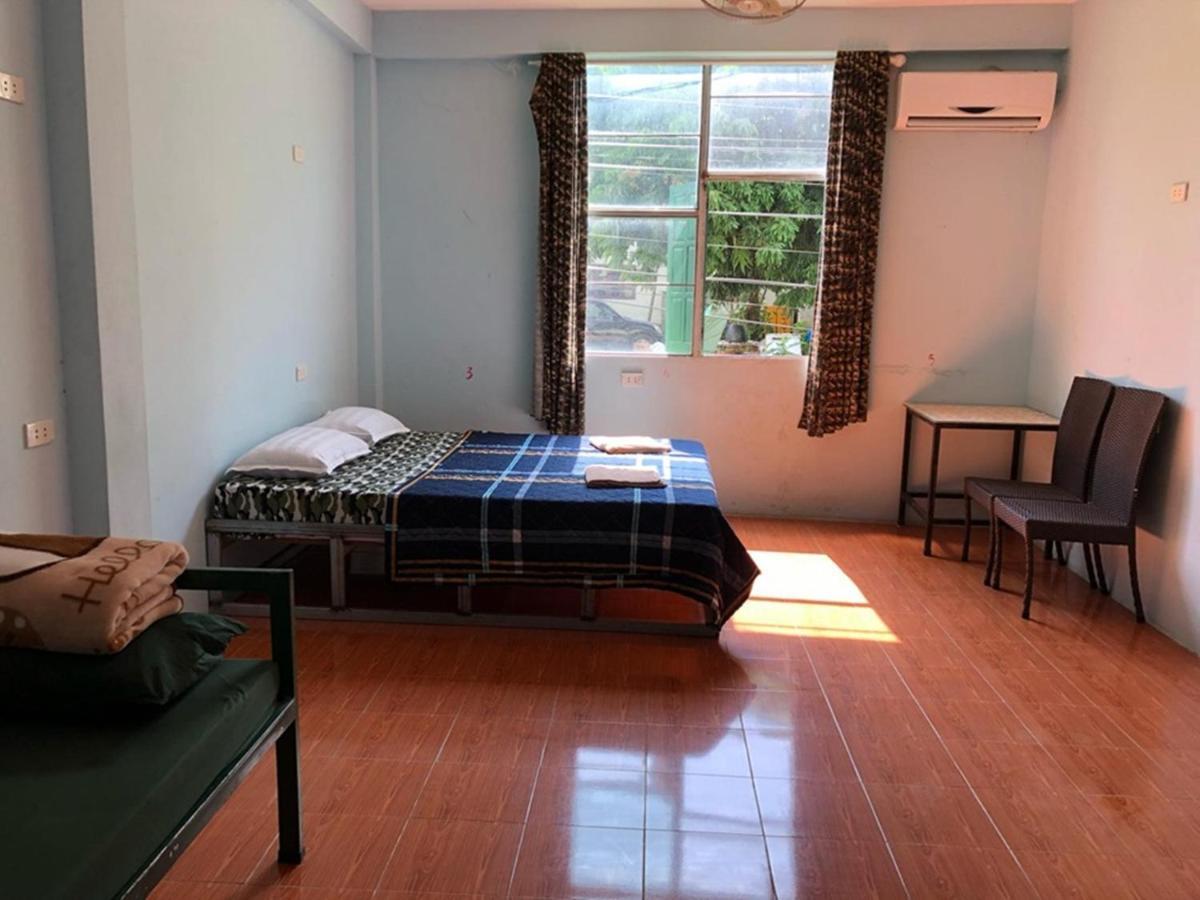 Army Barracks Guesthouse Vang Vieng Luaran gambar